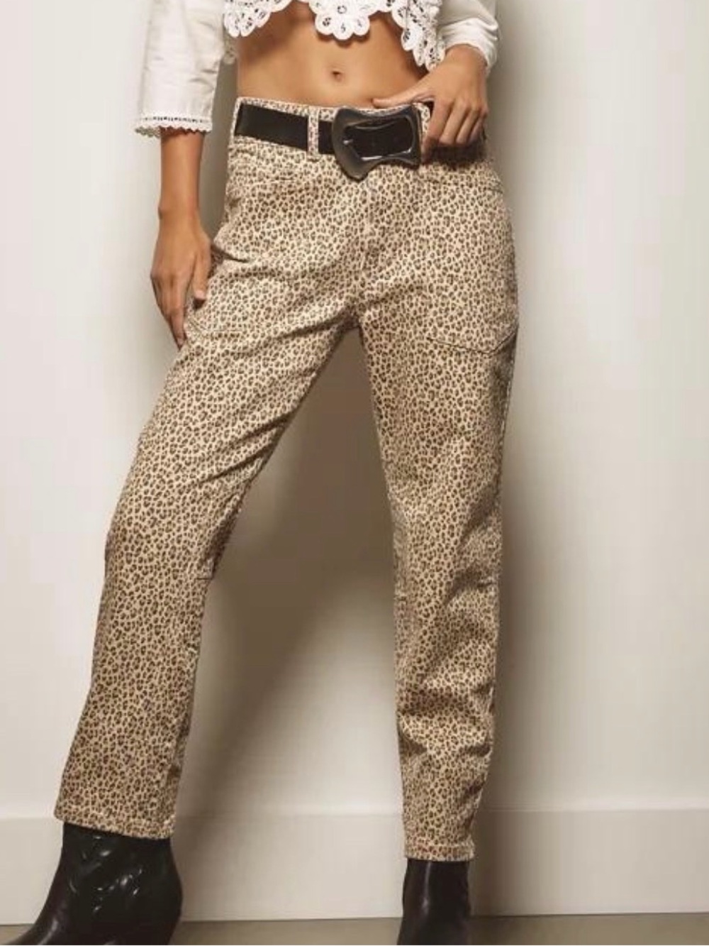 Anthropologie Pilcro The Wanderer Leopard Print Mid-Rise Relaxed Jeans